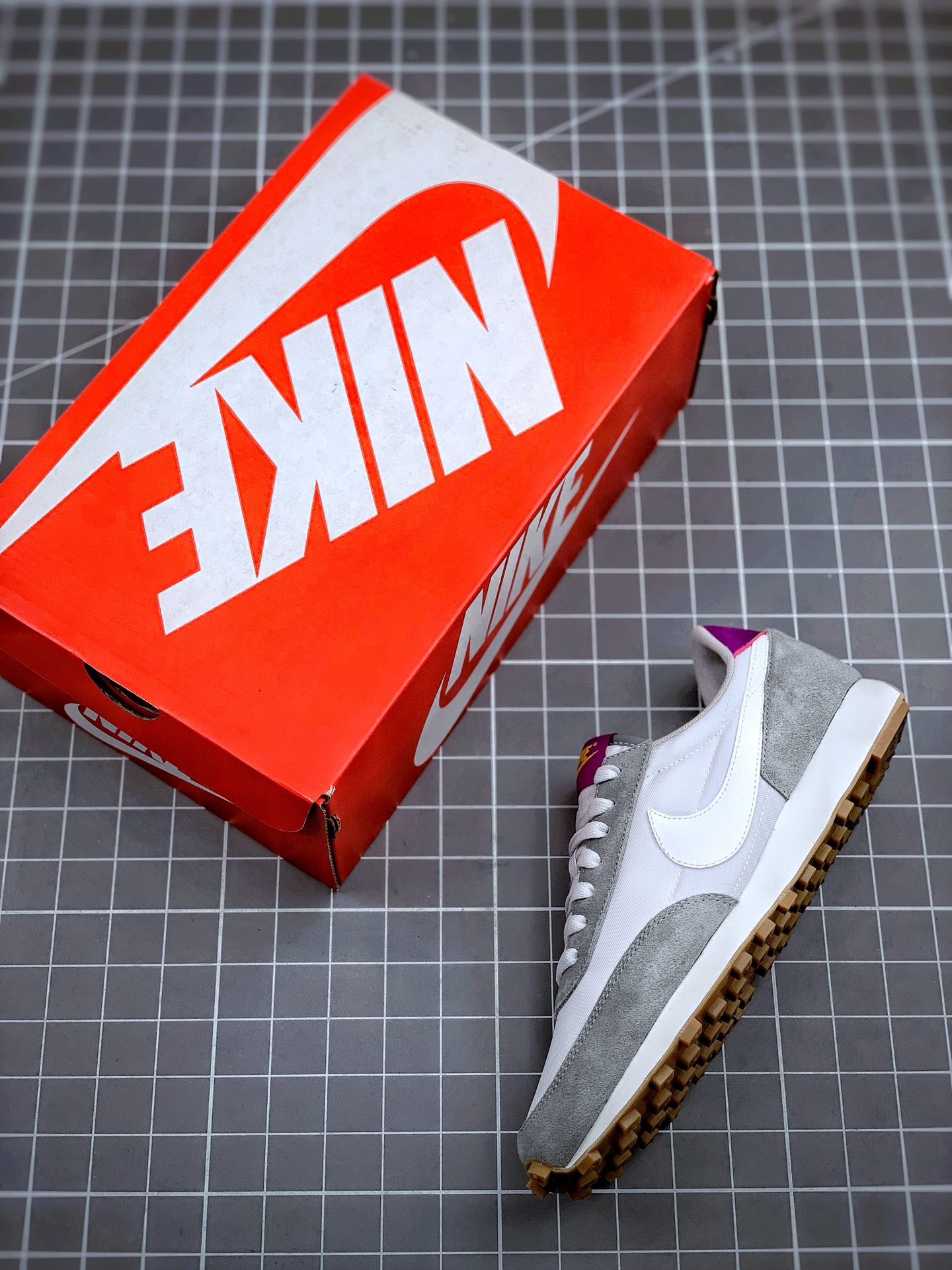 170 独家台湾进口翻毛皮出货   Nike Daybreak SP 华夫复古跑鞋