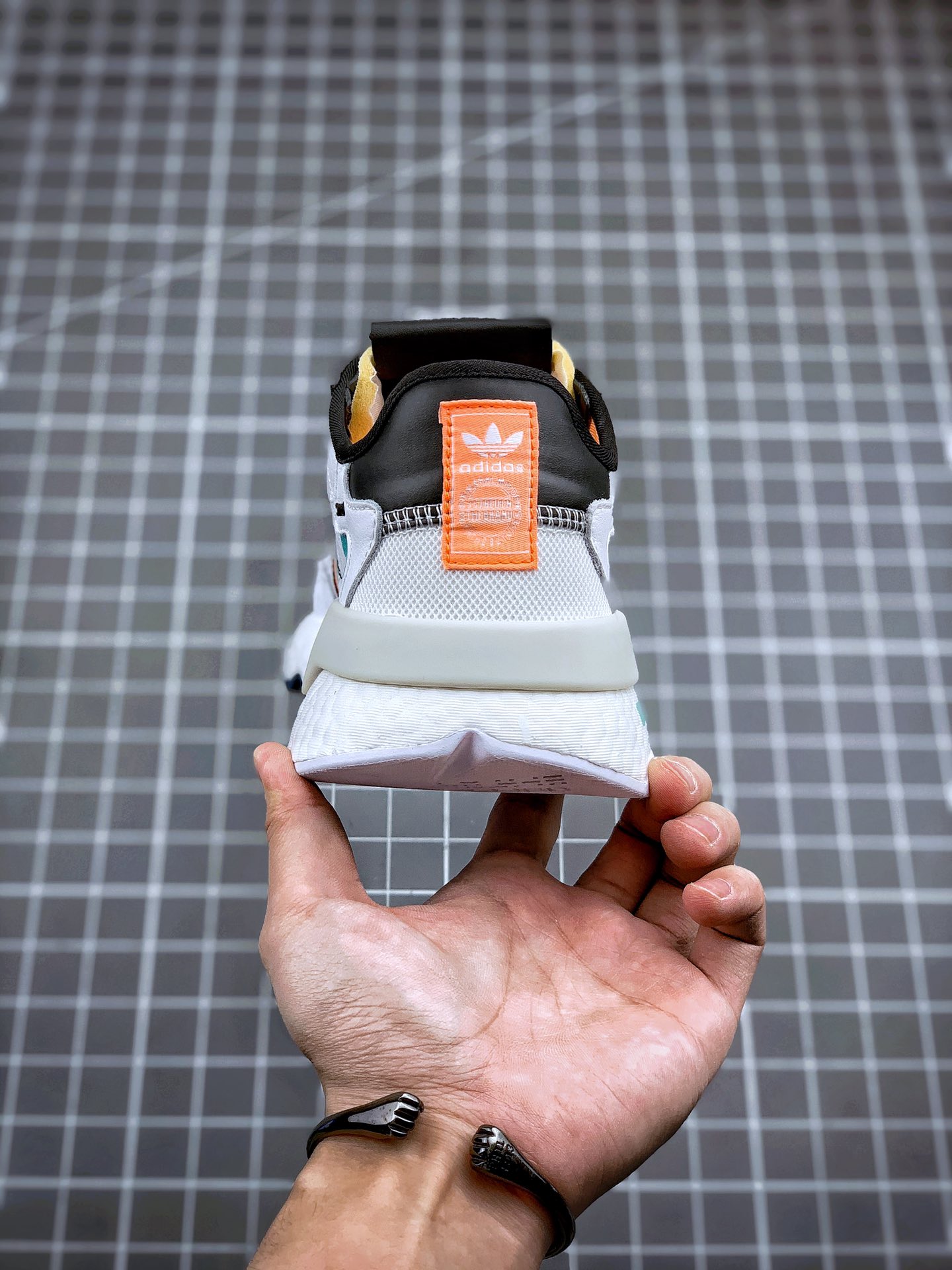 220 Adidas Nite Jogger 2019 Boost 三叶草串标 联名夜行者 FX3811