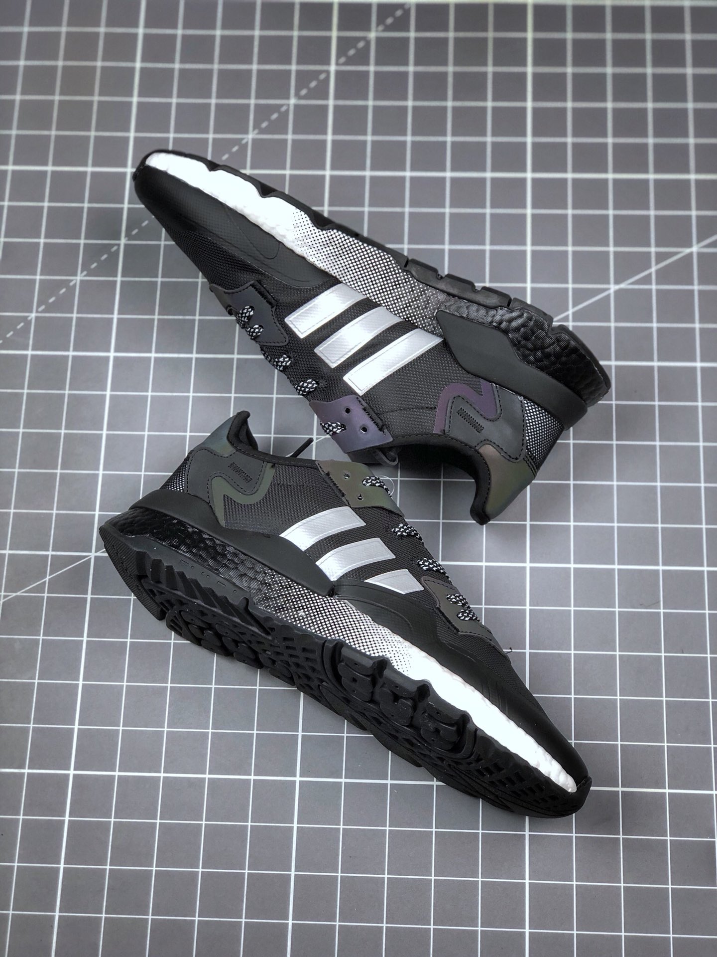 190 公司级 巴斯夫真爆 Adidas Nite Jogger 2019 Boost 三叶草串标 联名夜行者 EF5421