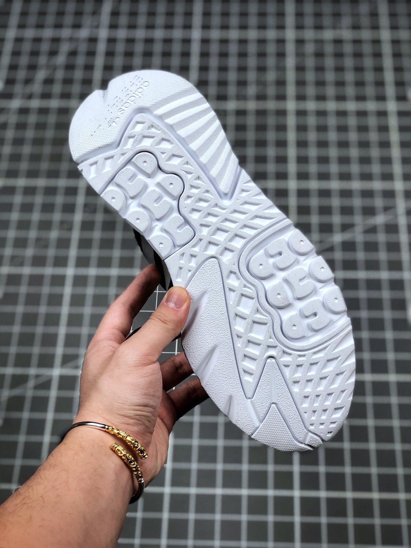 190 公司级 巴斯夫真爆 Adidas Nite Jogger 2019 Boost 三叶草串标 联名夜行者 EF5421-莆田鞋,莆田鞋货源,高仿鞋,高仿鞋货源,安福档口,莆田高仿鞋,莆田鞋批发,高仿鞋批发,莆田高仿运动鞋,高仿运动鞋,莆田运动鞋 190 公司级 巴斯夫真爆 Adidas Nite Jogger 2019 Boost 三叶草串标 联名夜行者 EF5421