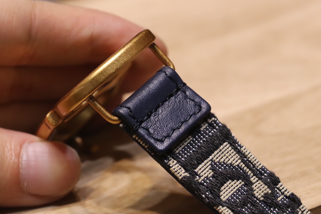 “Christian Dior Black Leather Belt: Original Design, 20mm Width, All-Market Logo Font” - 图片 5