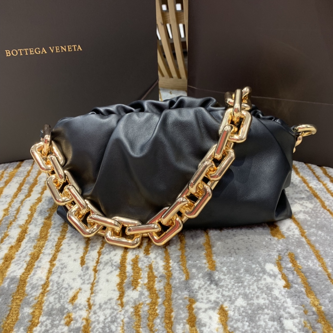 Bottega Veneta ๐๐๐ ๐พ๐๐ผ๐๐ ๐๐๐๐พ๐ 31CM BAG 620230้ป่ฒ/้้พ