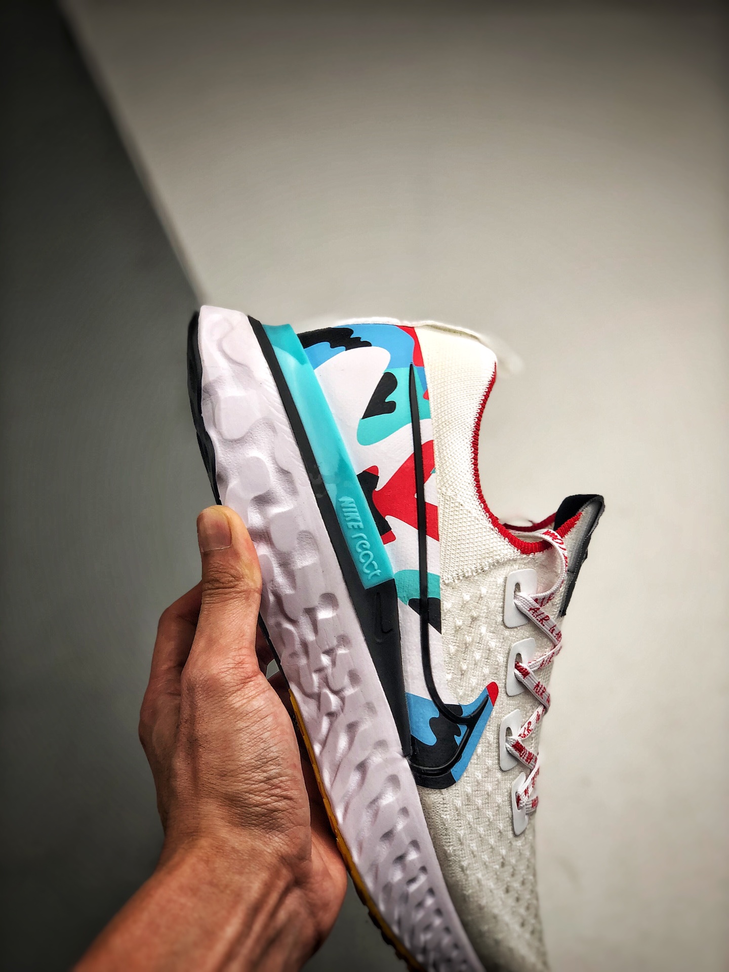 190 Nike Epic React Flyknit 瑞亚 官方版全新瑞亚系列