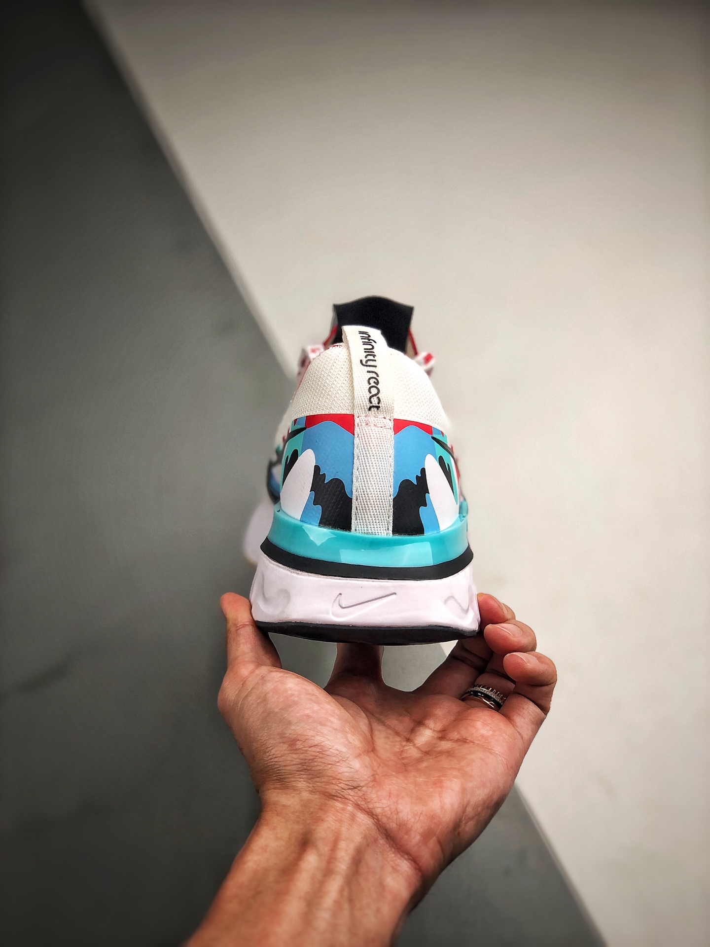 190 Nike Epic React Flyknit 瑞亚 官方版全新瑞亚系列