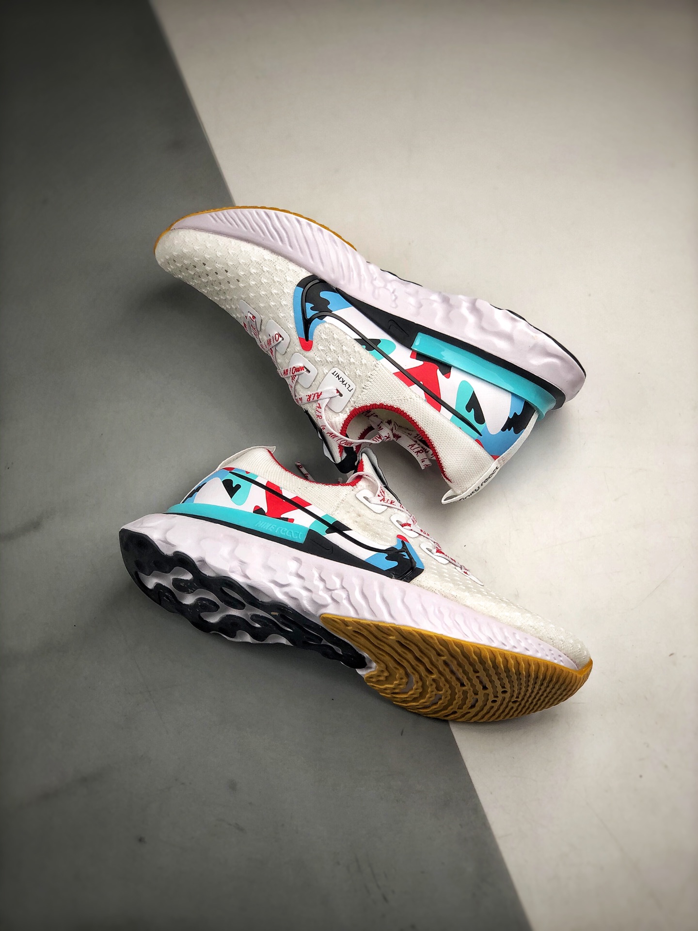 190 Nike Epic React Flyknit 瑞亚 官方版全新瑞亚系列