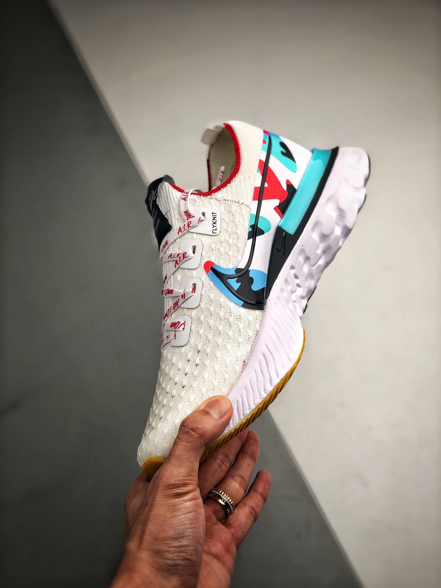 190 Nike Epic React Flyknit 瑞亚 官方版全新瑞亚系列
