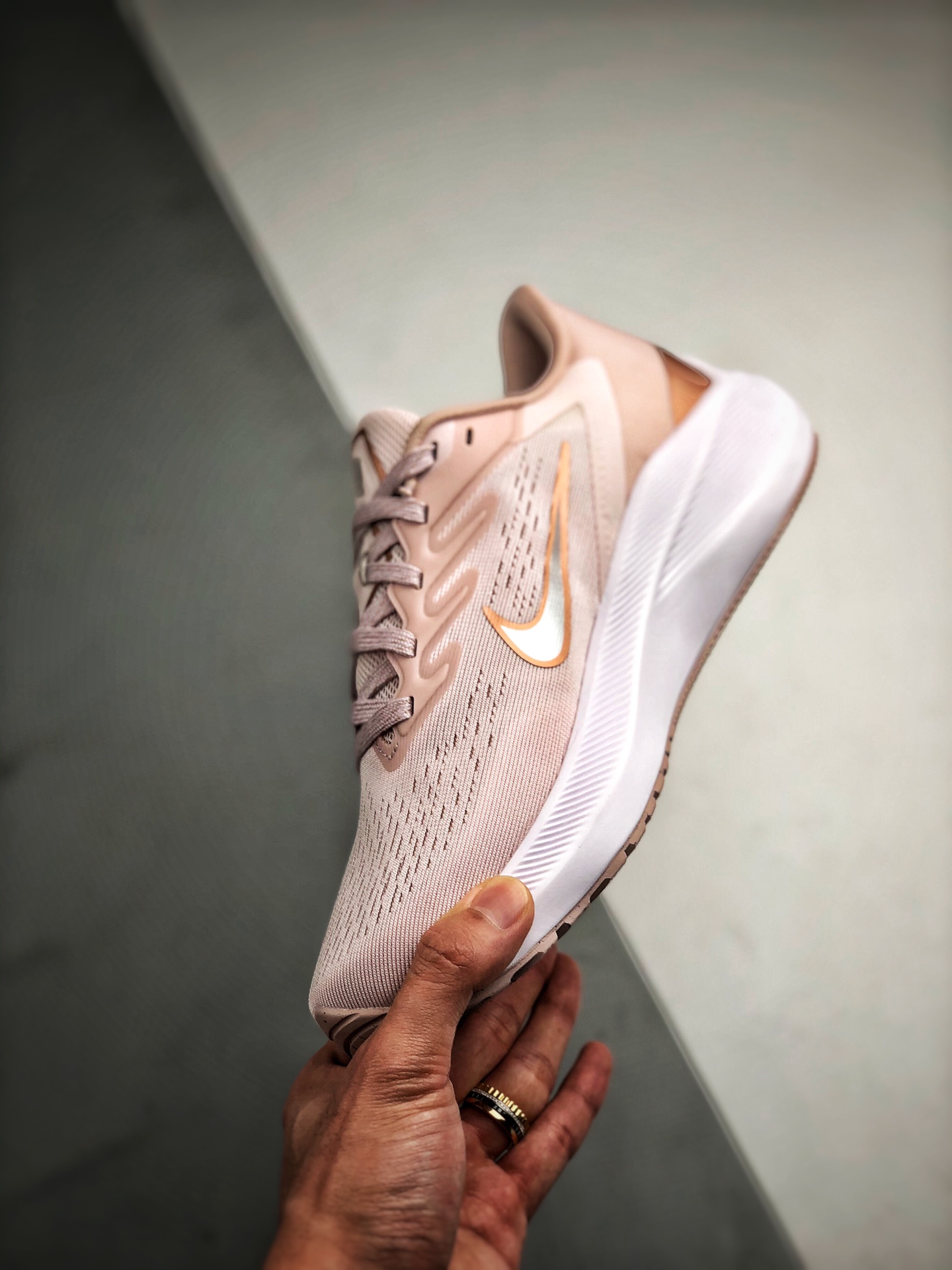 200 Nk Air Zoom Winflo 7代  网 透面 气 训 跑练 步鞋 CJ0302-601