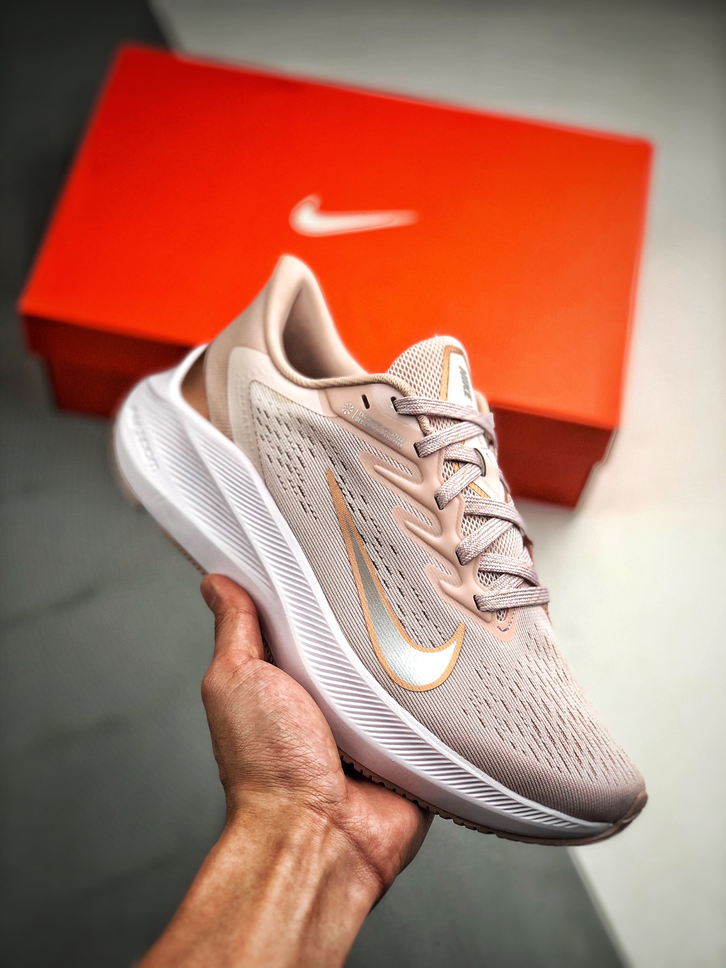 200 Nk Air Zoom Winflo 7代  网 透面 气 训 跑练 步鞋 CJ0302-601