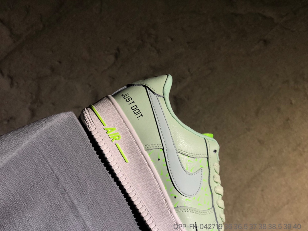 110 真标半码 Nike Air Force 1 空军一号低帮板鞋