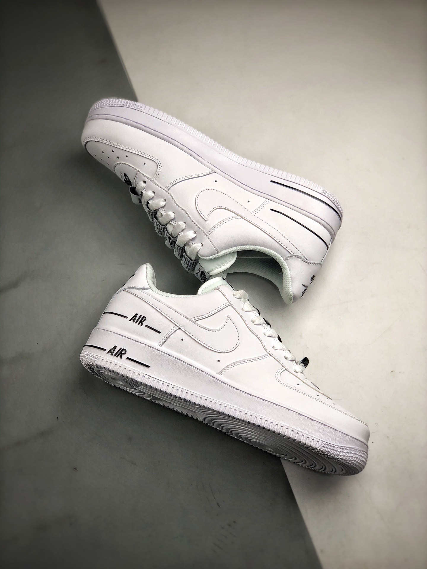 170 Air Force 1  “Double Air”  黑白LOGO 串标设计 实拍首发 柔软、弹性十足的缓震性能和出色的中底设计