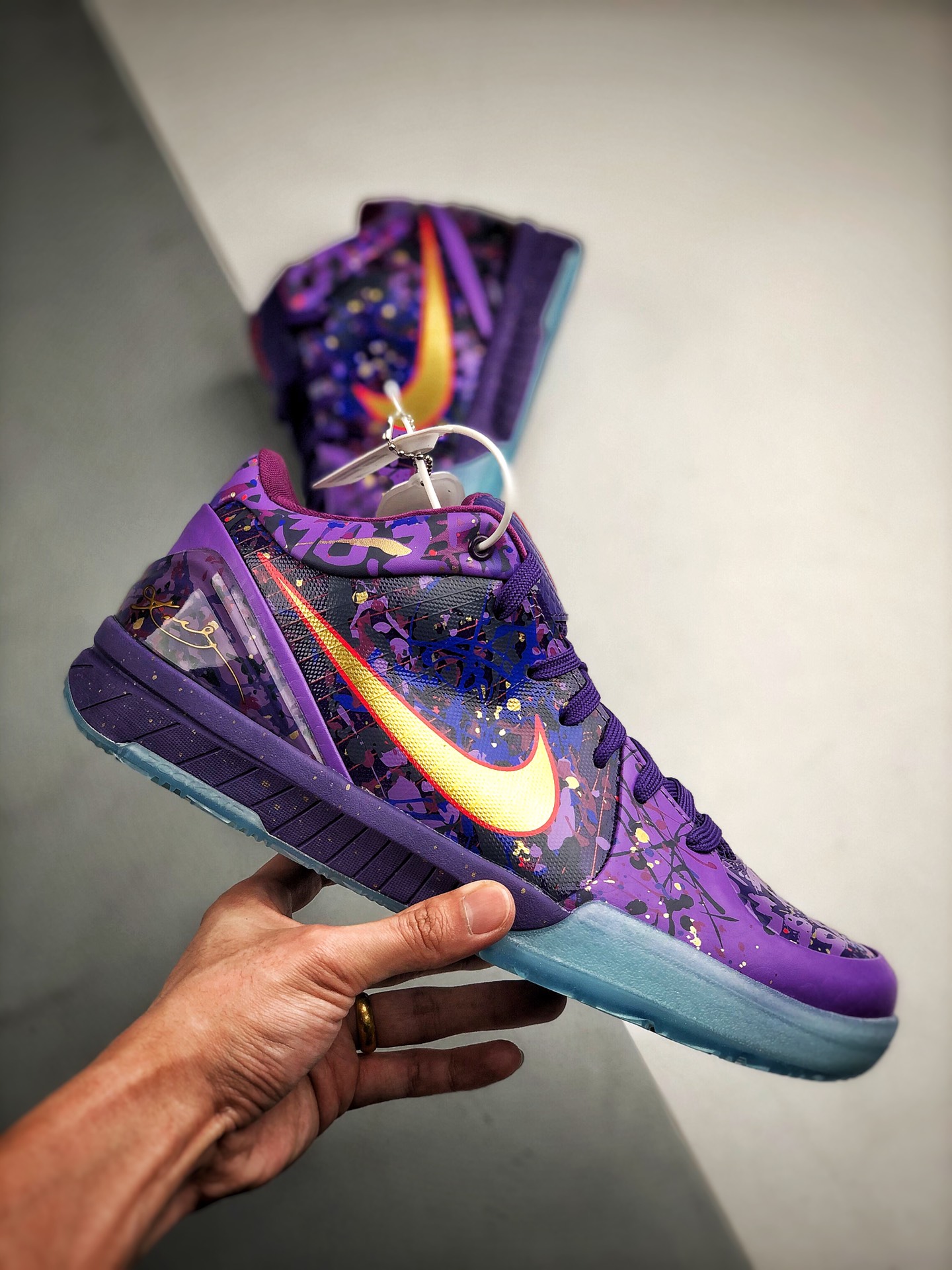 330 NIKE ZOOM ZK4 PRELUDE ”大师之路” 灭世纯原 科比四代殿堂级典藏配色