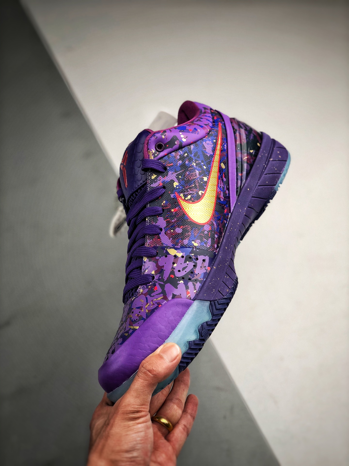 330 NIKE ZOOM ZK4 PRELUDE ”大师之路” 灭世纯原 科比四代殿堂级典藏配色