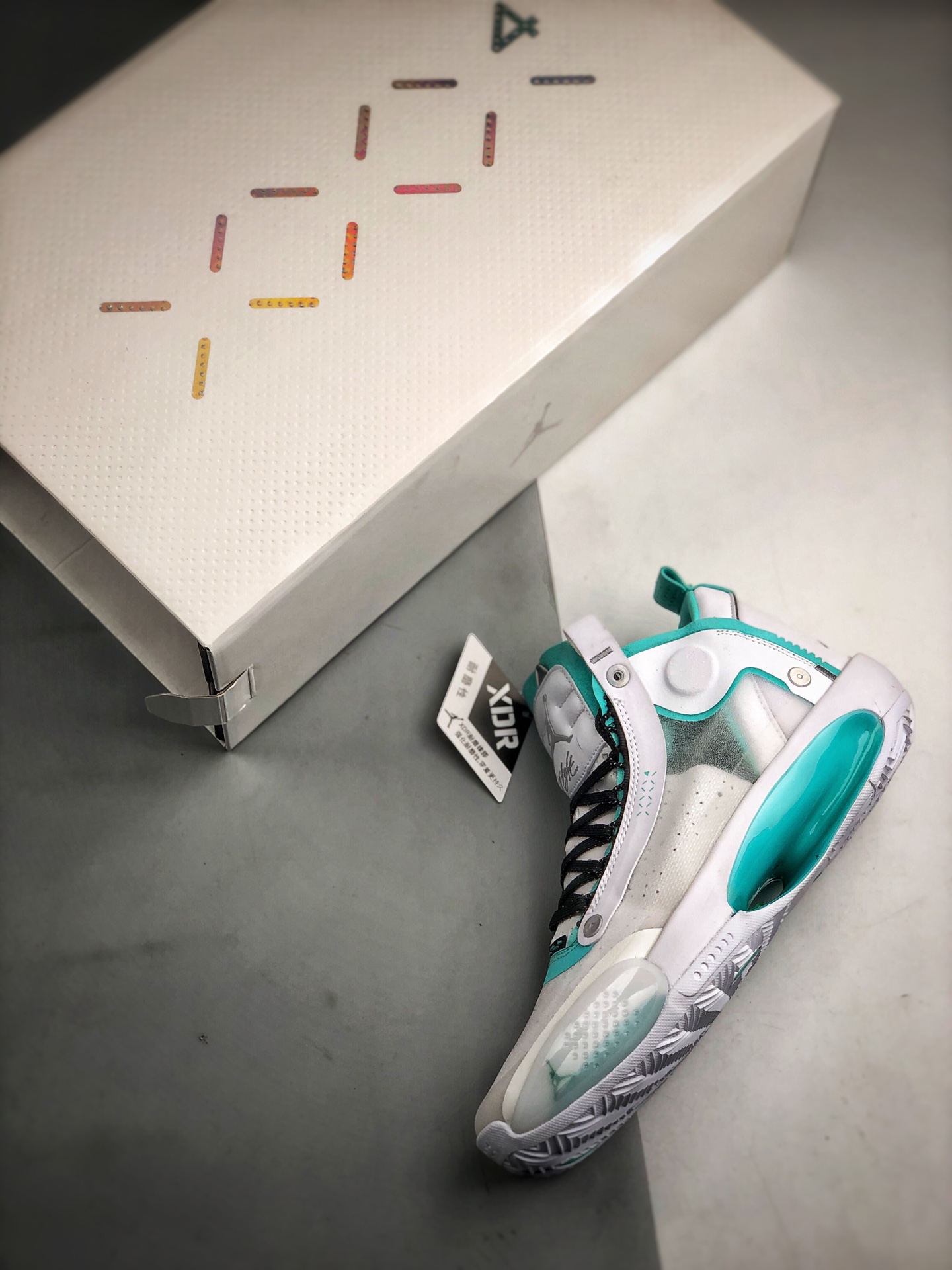 330 Air Jordan XXXIV 郭艾伦限定 年度实战旗舰 最强灭世