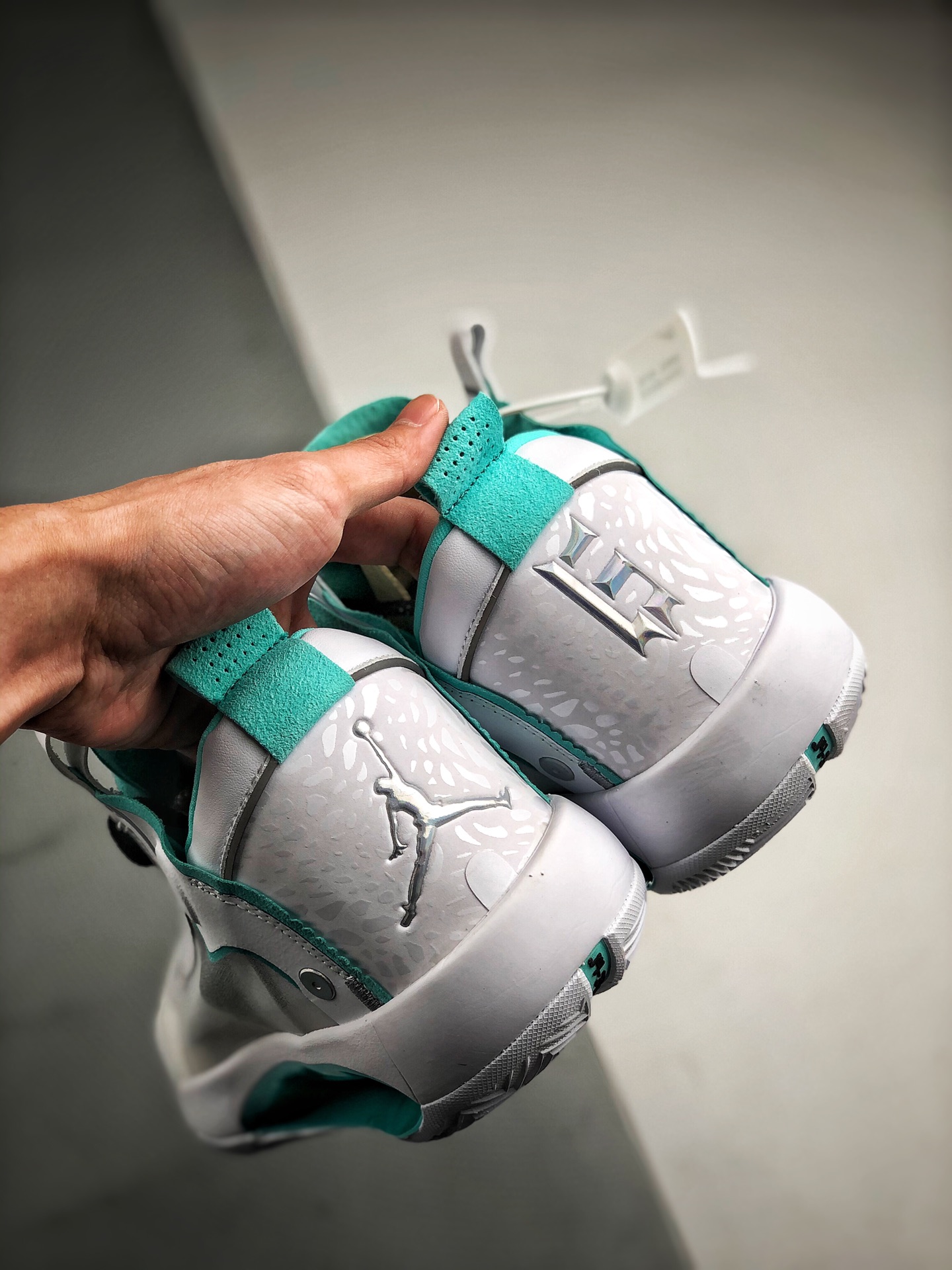 330 Air Jordan XXXIV 郭艾伦限定 年度实战旗舰 最强灭世