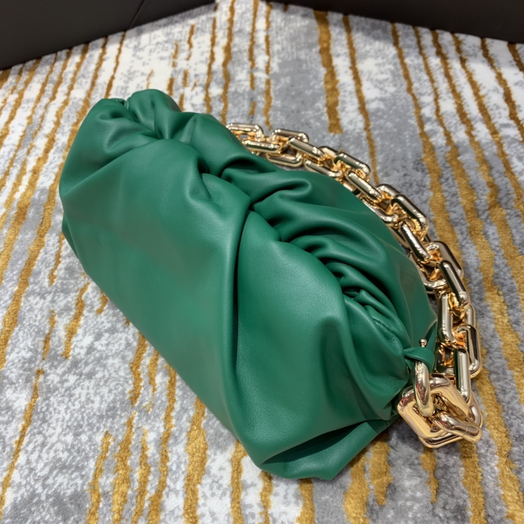 Bottega Veneta ๐๐๐ ๐พ๐๐ผ๐๐ ๐๐๐๐พ๐ 31CM BAG 620230ไผฆๆฆ็ปฟ/้้พ