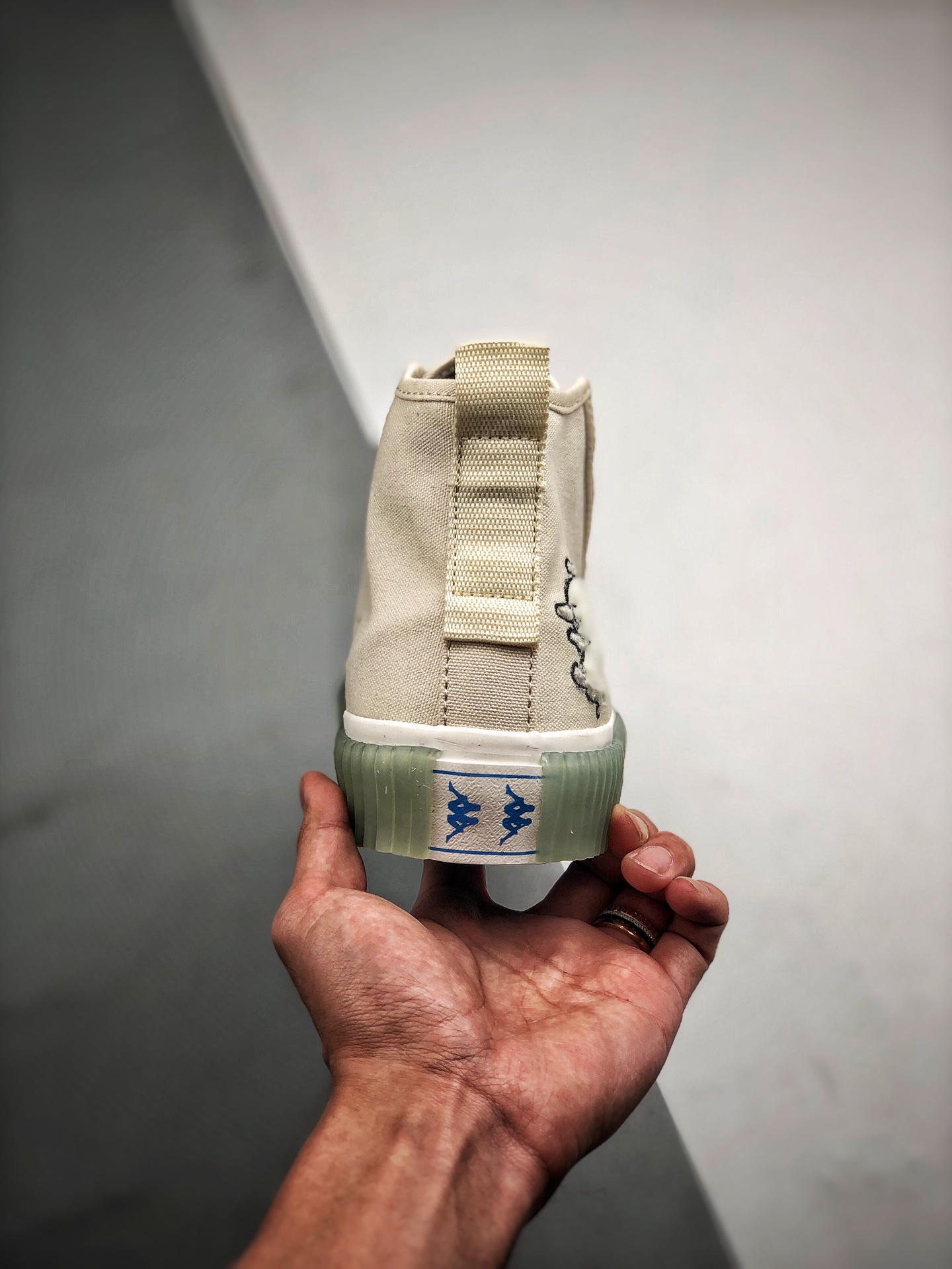 190 Kappa x 蜡笔小新 强势联名 卡帕全新推出蜡笔小新联名款-莆田鞋,莆田鞋货源,高仿鞋,高仿鞋货源,安福档口,莆田高仿鞋,莆田鞋批发,高仿鞋批发,莆田高仿运动鞋,高仿运动鞋,莆田运动鞋 190 Kappa x 蜡笔小新 强势联名 卡帕全新推出蜡笔小新联名款