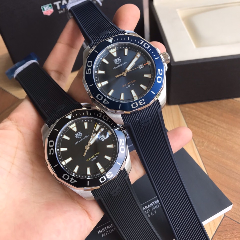 NO:728053,Counter inspection codes can be customized. Batch: Original box: 50. The new tape has arrived!  Original Tagheuer, TAG Heuer Aquaracer quartz watch!  ~ 43mm diameter, sapphire mirror, super luminous hands, original quartz movement, supports disassembly and inspection, ultra-difficult stainless steel wire drawing process cannot be imitated, one watch and one code comes with a hangtag, and the counter is synchronized!  Brand new complete set of [color][color][color],,tag heue19860909可以订做专柜查验码 批: 原盒:50 新款胶带到货！Original Tagheuer,泰格豪雅竞潜系列石英表！～43mm表径,蓝宝石镜面,超强夜光指针,原装石英机芯,支持拆机验货,超高难度精钢拉丝工艺无法仿制,一表一码配吊牌,专柜同步！全新全套出[色][色][色],,tag heue,Watch