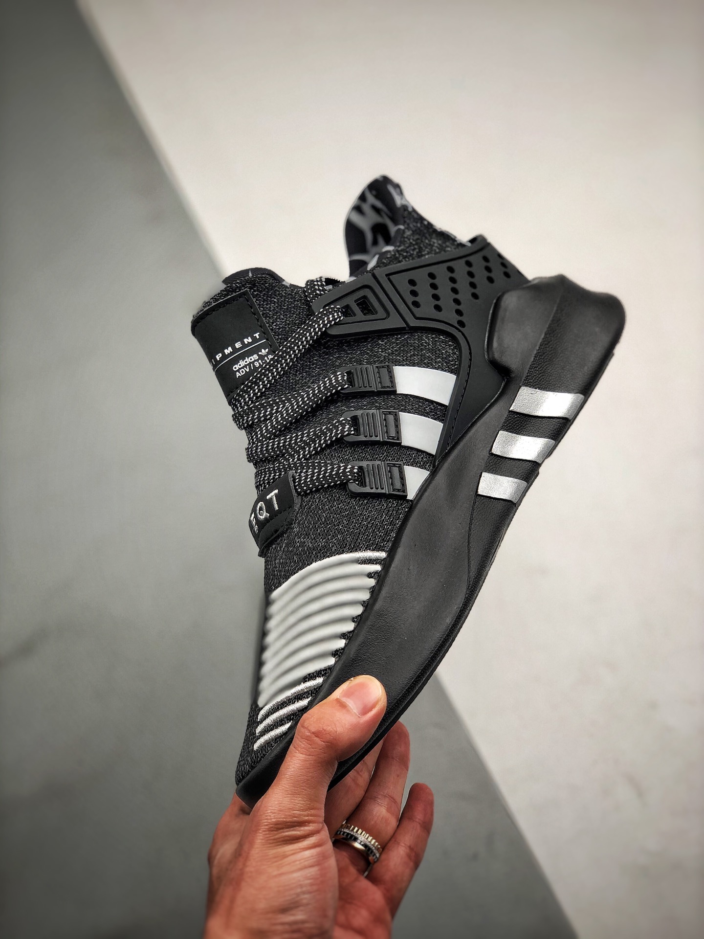 190  Adidas EQT Bask ADV 黑满天星 原装织面 正确丽新布中底  BD7797