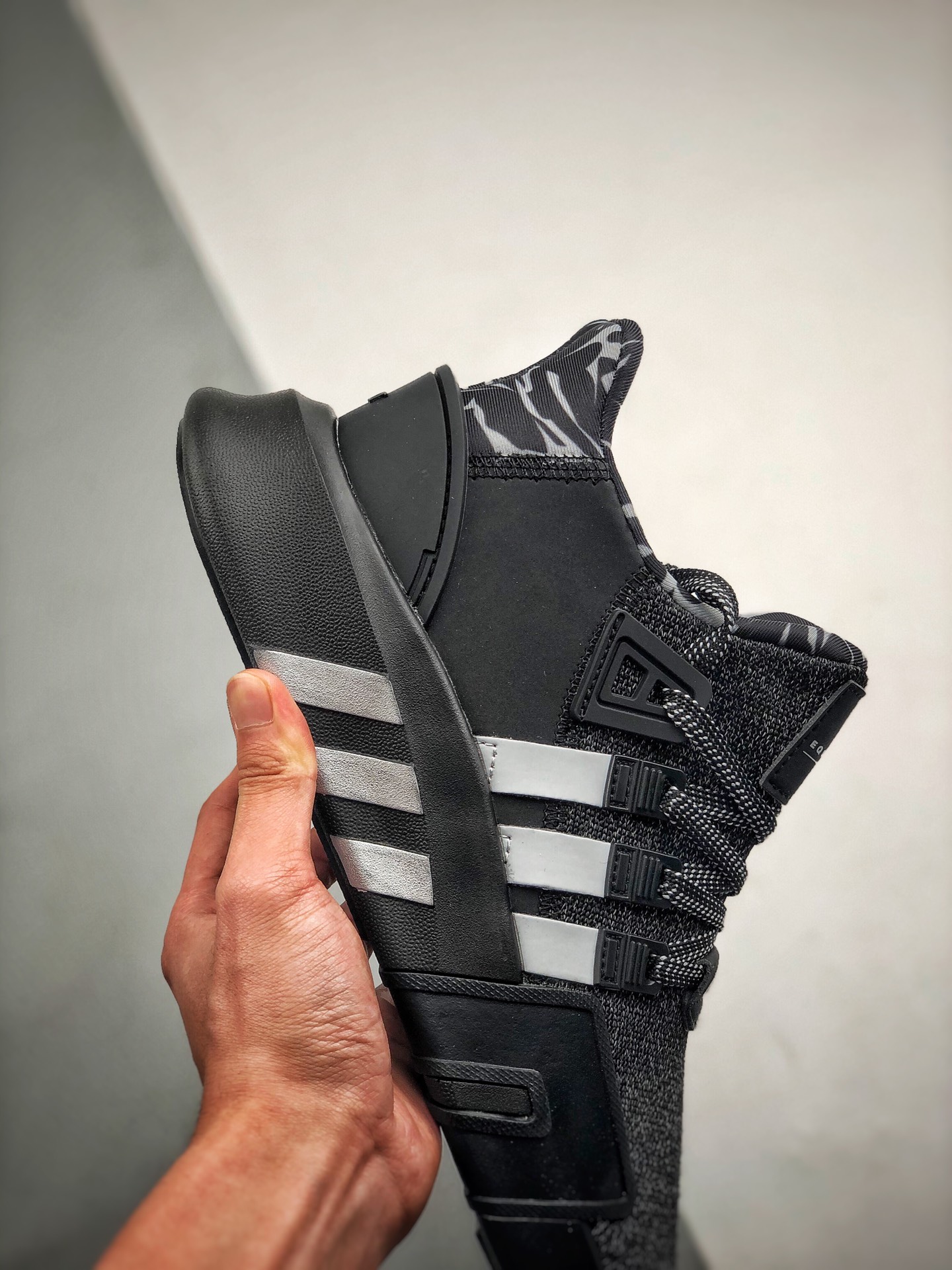 190  Adidas EQT Bask ADV 黑满天星 原装织面 正确丽新布中底  BD7797