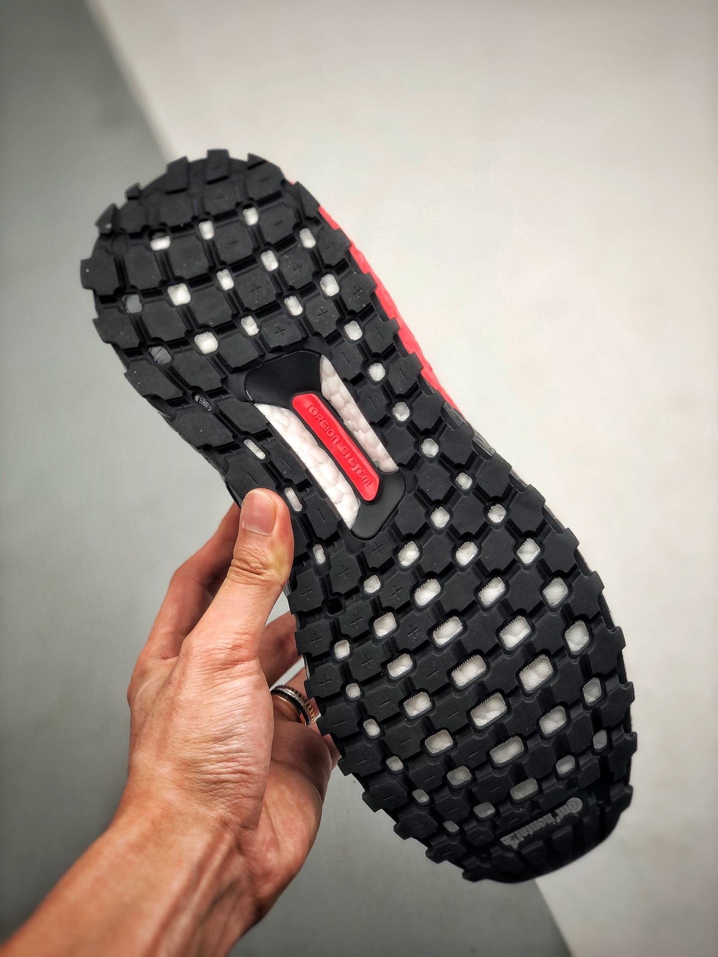 250 Ad Ultraboost All Terrain 4.0  全掌爆米花休闲运动跑鞋 官方同步
