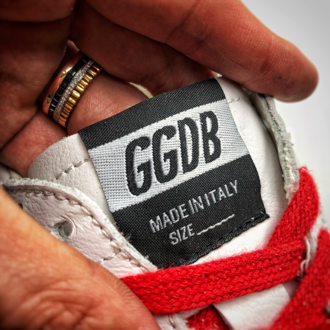 240 GGDB Golden Goose Super Star 系列小脏运动鞋 19ss官方新款 火爆全网各路明星纷纷上脚