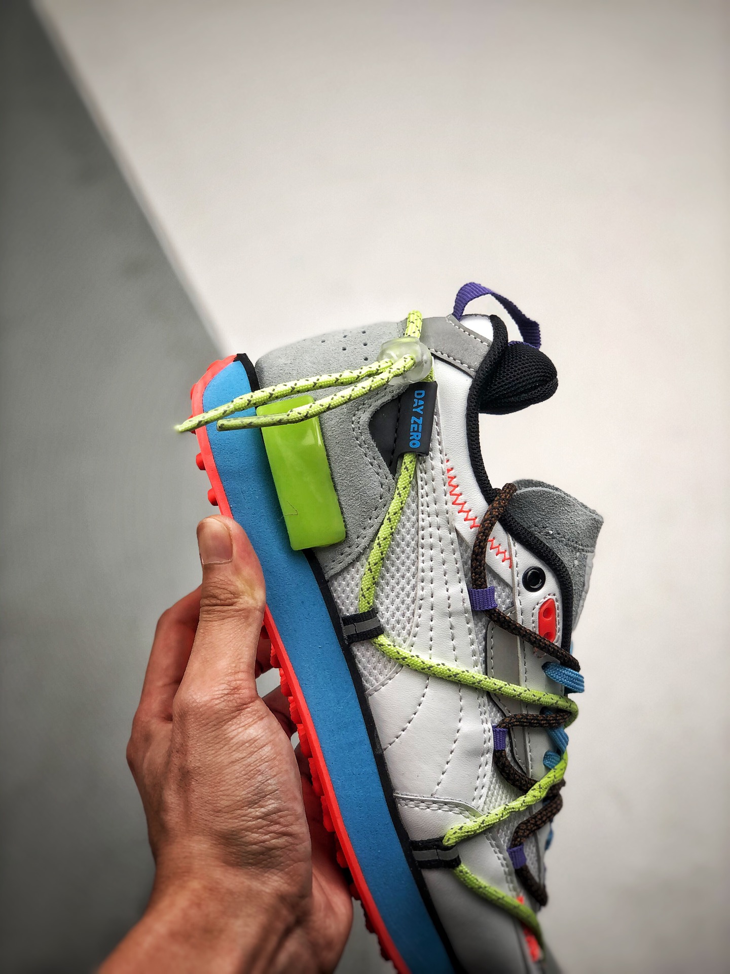 230 Puma x Central Saint Martins Future Rider  彪马复古跑步鞋 A8B0320