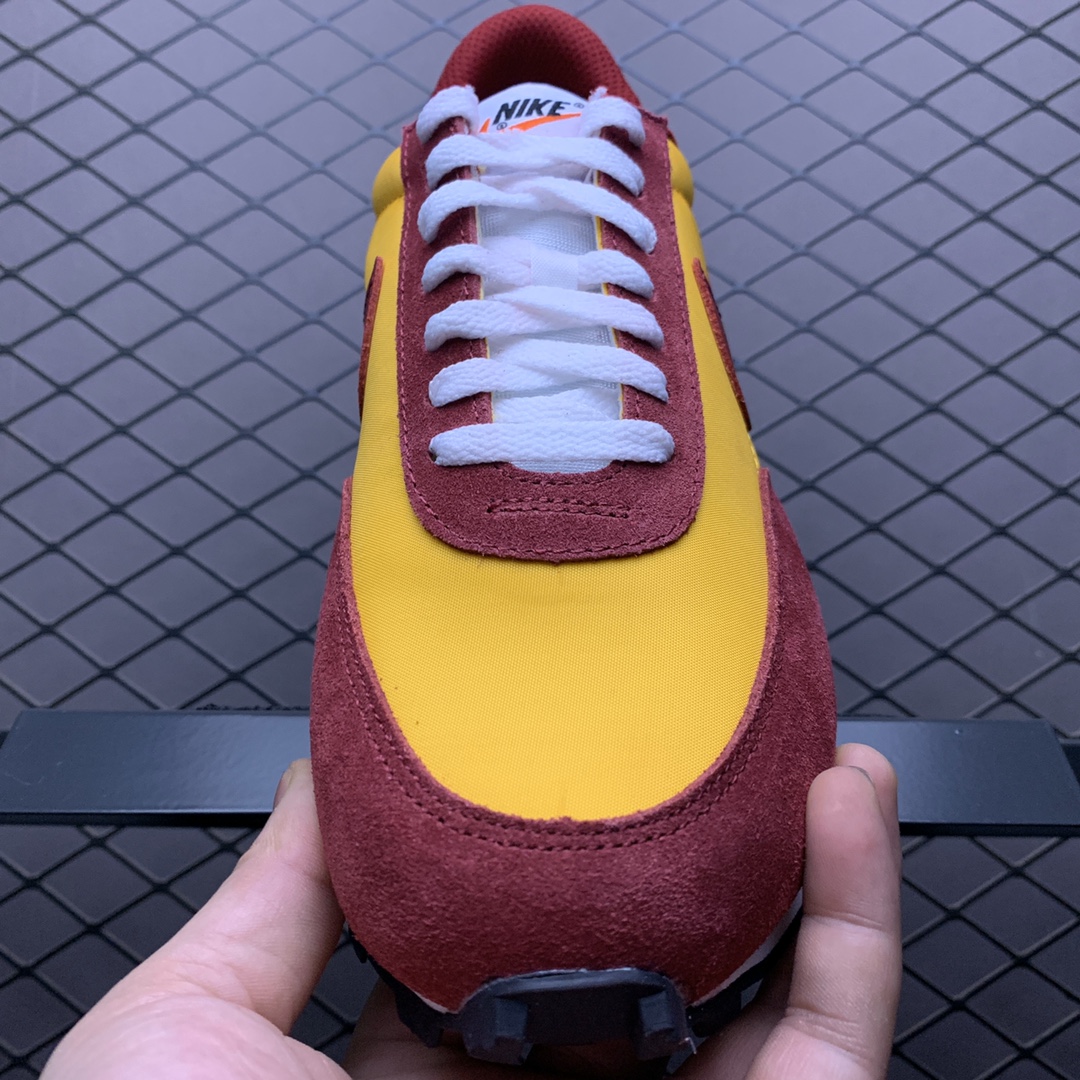130 Nike Daybreak 华夫复古百搭休闲慢跑鞋 487754-701
