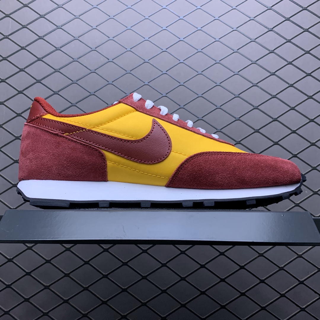 130 Nike Daybreak 华夫复古百搭休闲慢跑鞋 487754-701