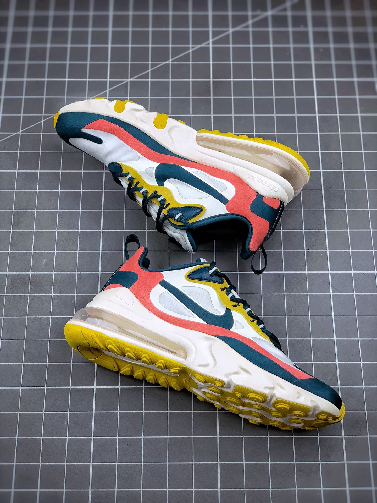 210  Nike Air Max 270 React 新配色 原盒二维码原标 扫描秒进官网CT1264-103