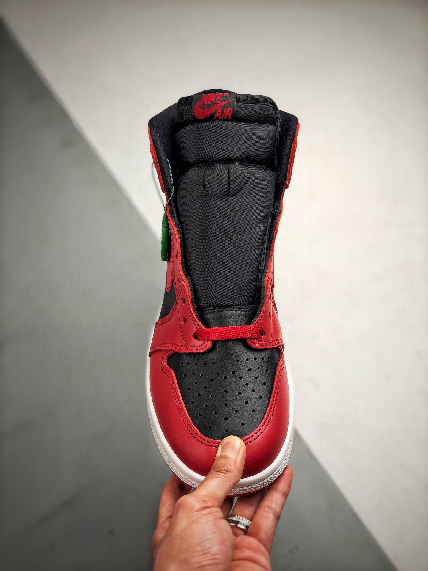 550 Air Jordan 1 High'85”Varsity Red” S2纯原生产出品 反转黑红