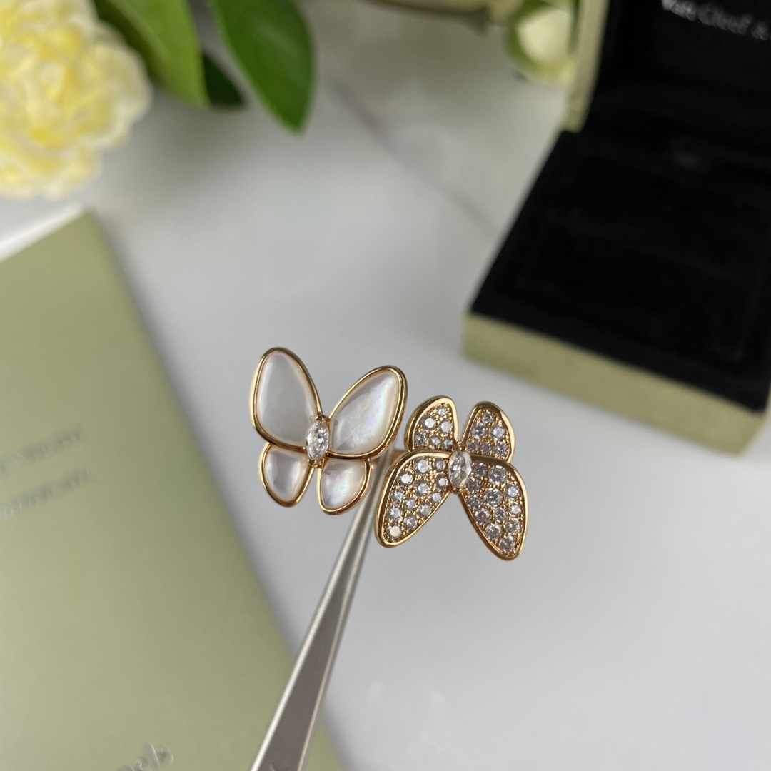 Van Cleef & Arpels VCA高级贝母蝴蝶戒指 款式都在这 高级美，高端品质首饰控可以入 戴一辈子的款