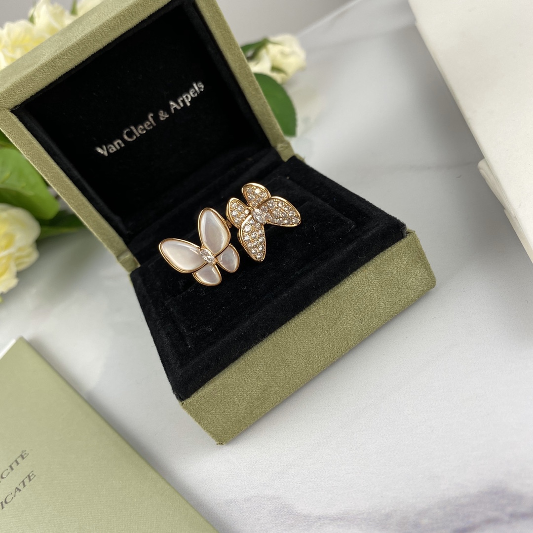 Van Cleef & Arpels VCA高级贝母蝴蝶戒指 款式都在这 高级美，高端品质首饰控可以入 戴一辈子的款