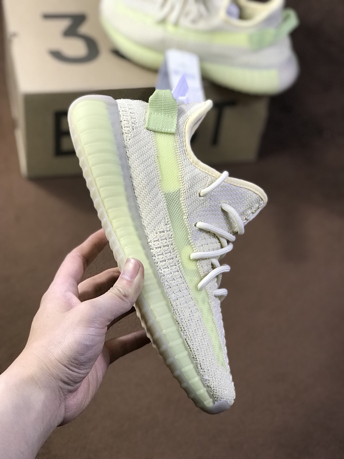 300 GET纯原版本   侃爷联乘adidas YEEZY BOOST 350 V2 系列