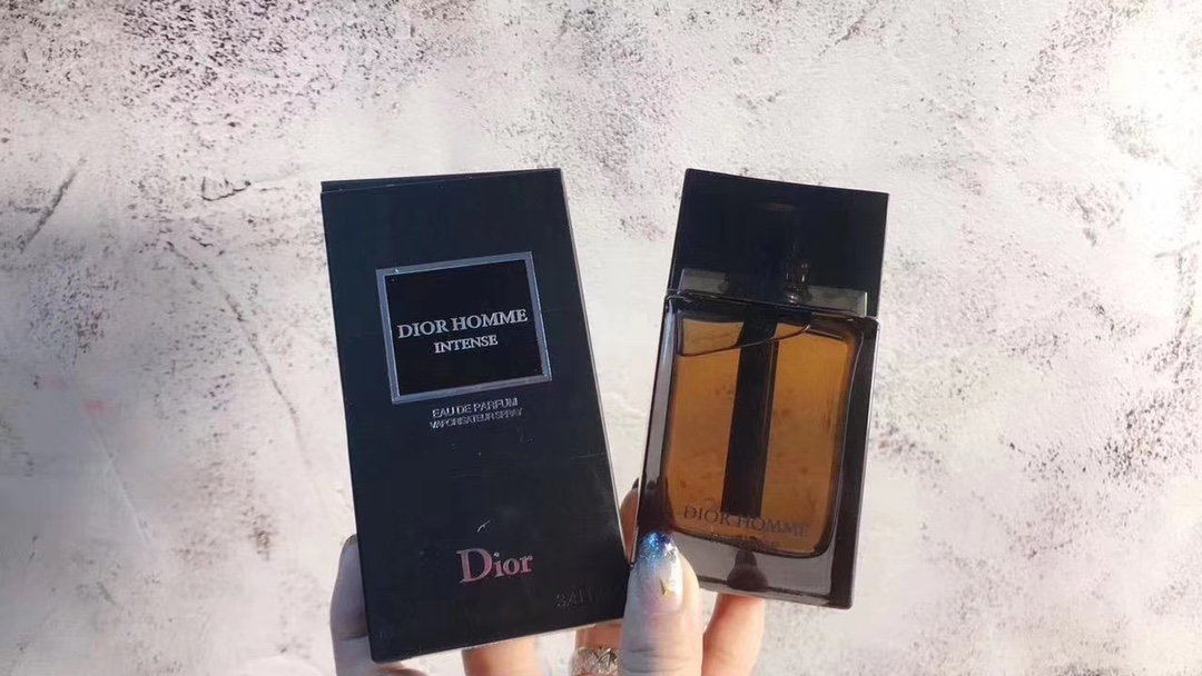 Dior Homme Intense Eau de Parfum - Woody, Spicy Fragrance for Men 3 i1588148452 1498 1