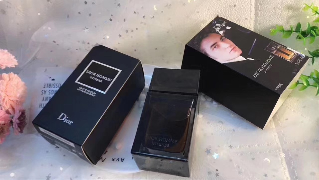 Dior Homme Intense Eau de Parfum - Woody, Spicy Fragrance for Men 10 i1588148452 5536 8