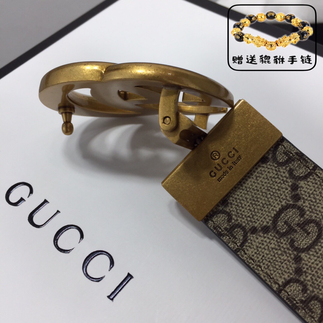 GUCCI.古奇，高级人造革配进口小牛皮底，采用环保工艺制作而成，配以高档皮质滚边，钯色金属旋转钢扣，宽