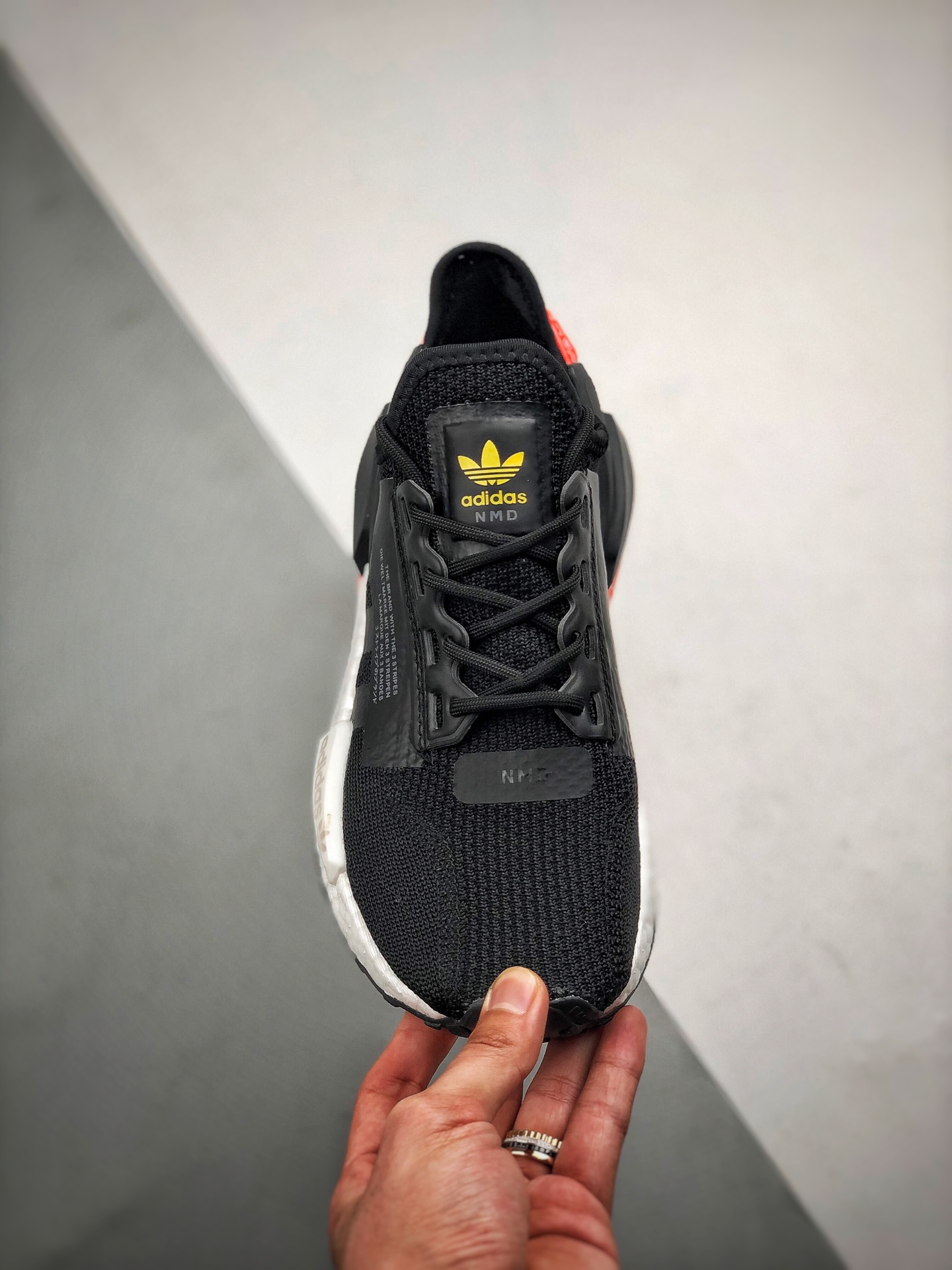 190 Adidas NMD _R1 黑橙袜子 虎扑版本 专柜同步上架  全年稳定现货供应 原装进口Boost原料