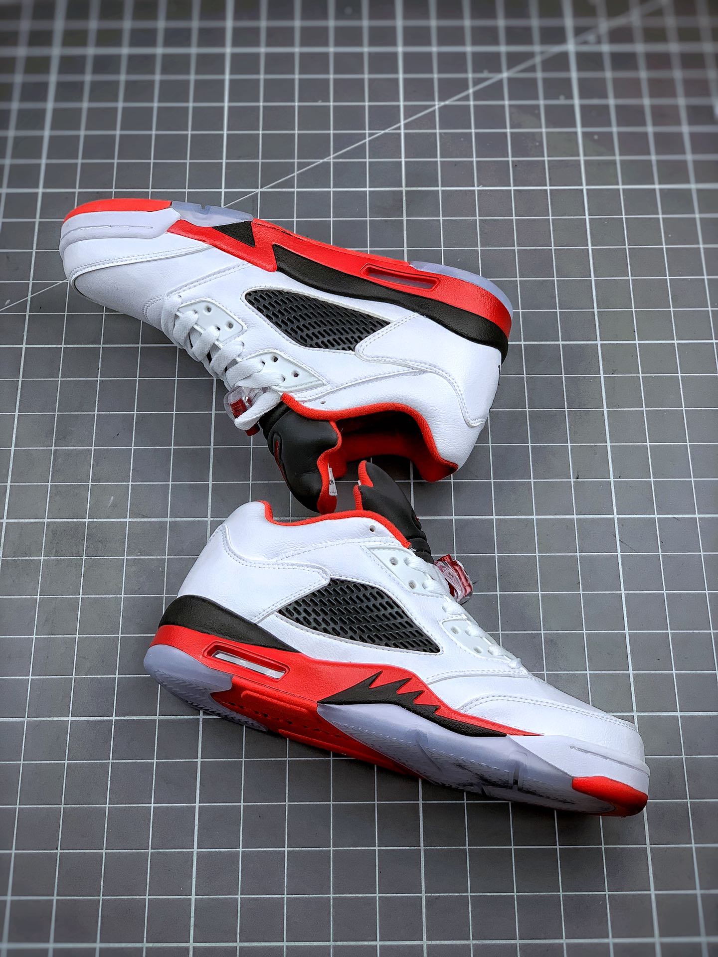 280 Air Jordan 5 Retro Low 火焰白红 官方314338-101