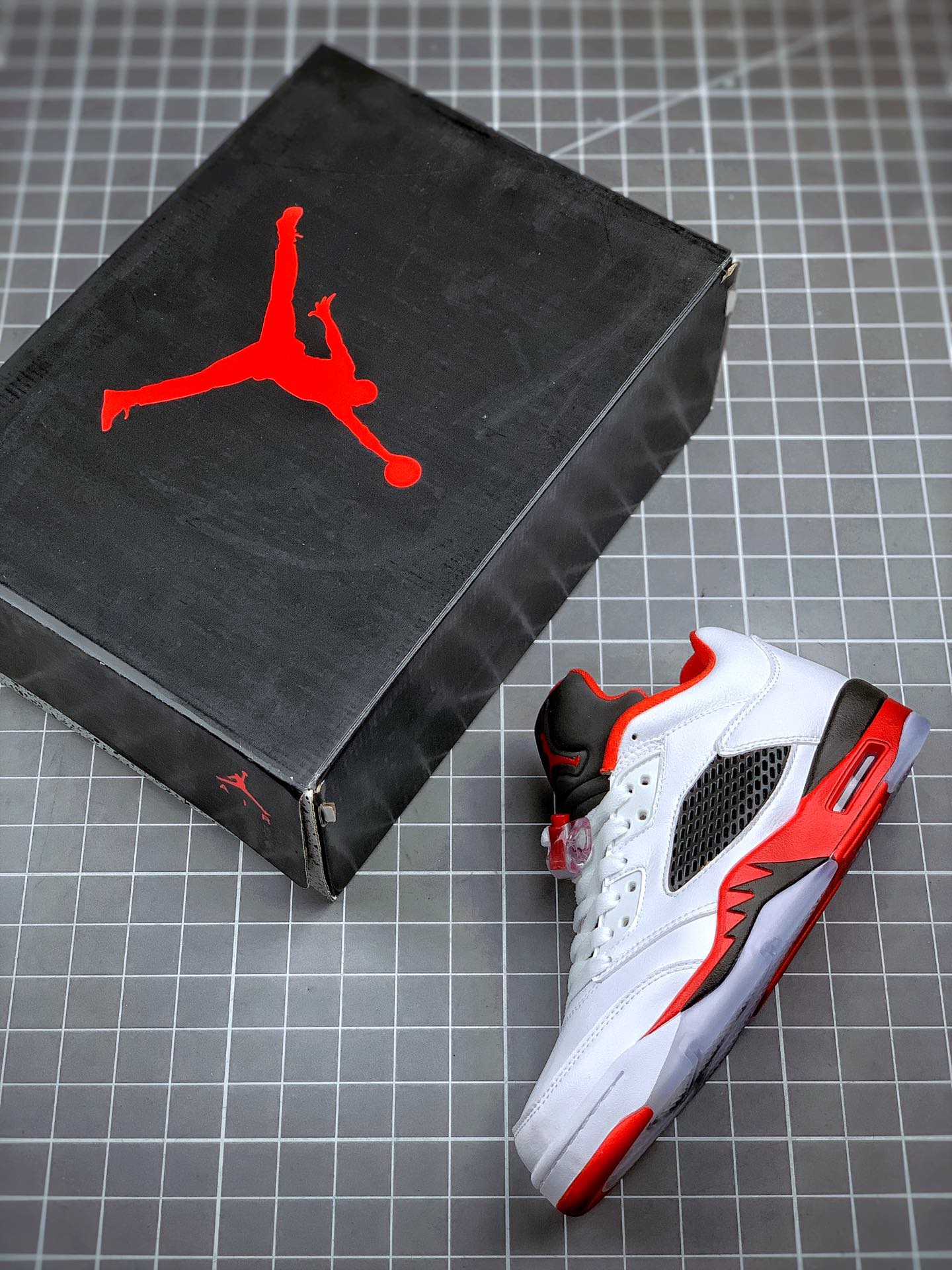 280 Air Jordan 5 Retro Low 火焰白红 官方314338-101