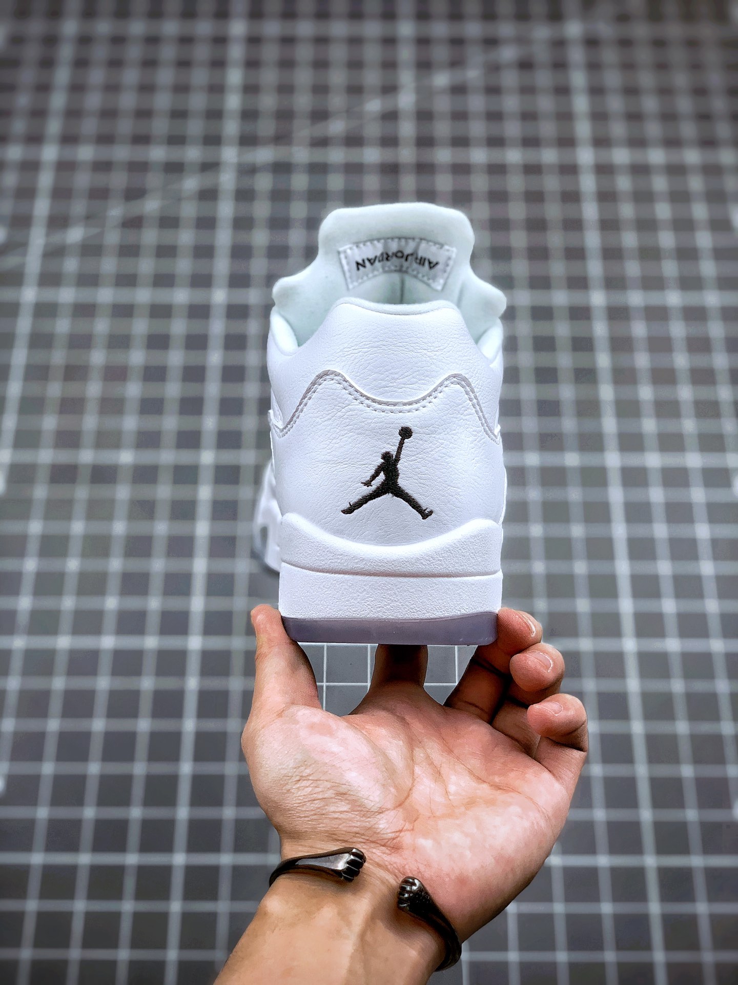 280 Air Jordan 5 Retro Low 白银 Air Jordan 5819172-122