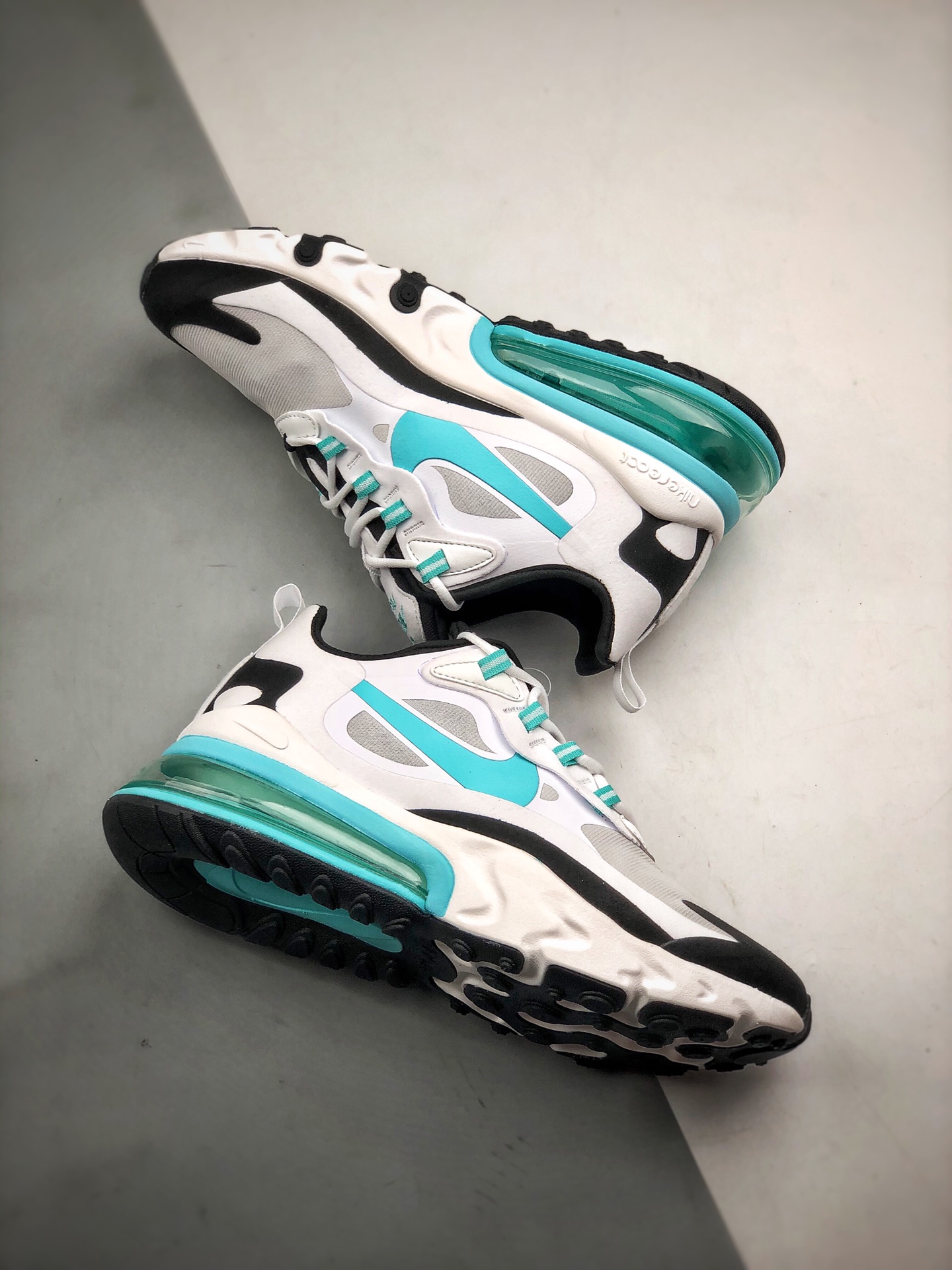 190 Air Max 270 React 湖水蓝 原盒二维码原标 扫描秒进官网