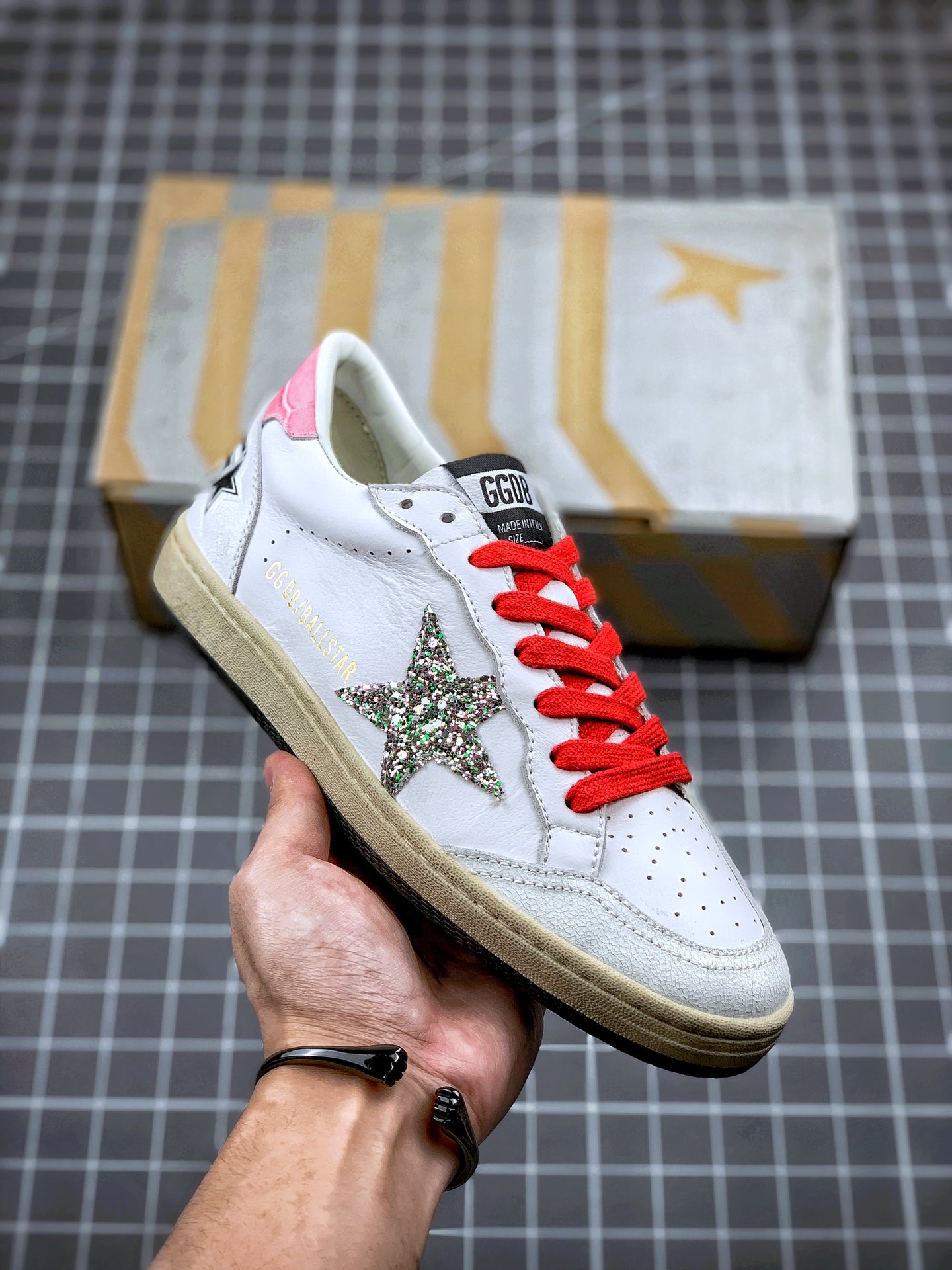 240 GGDB Golden Goose Super Star 系列小脏运动鞋 19ss官方新款 火爆全网各路明星纷纷上脚，头层公司级小脏鞋