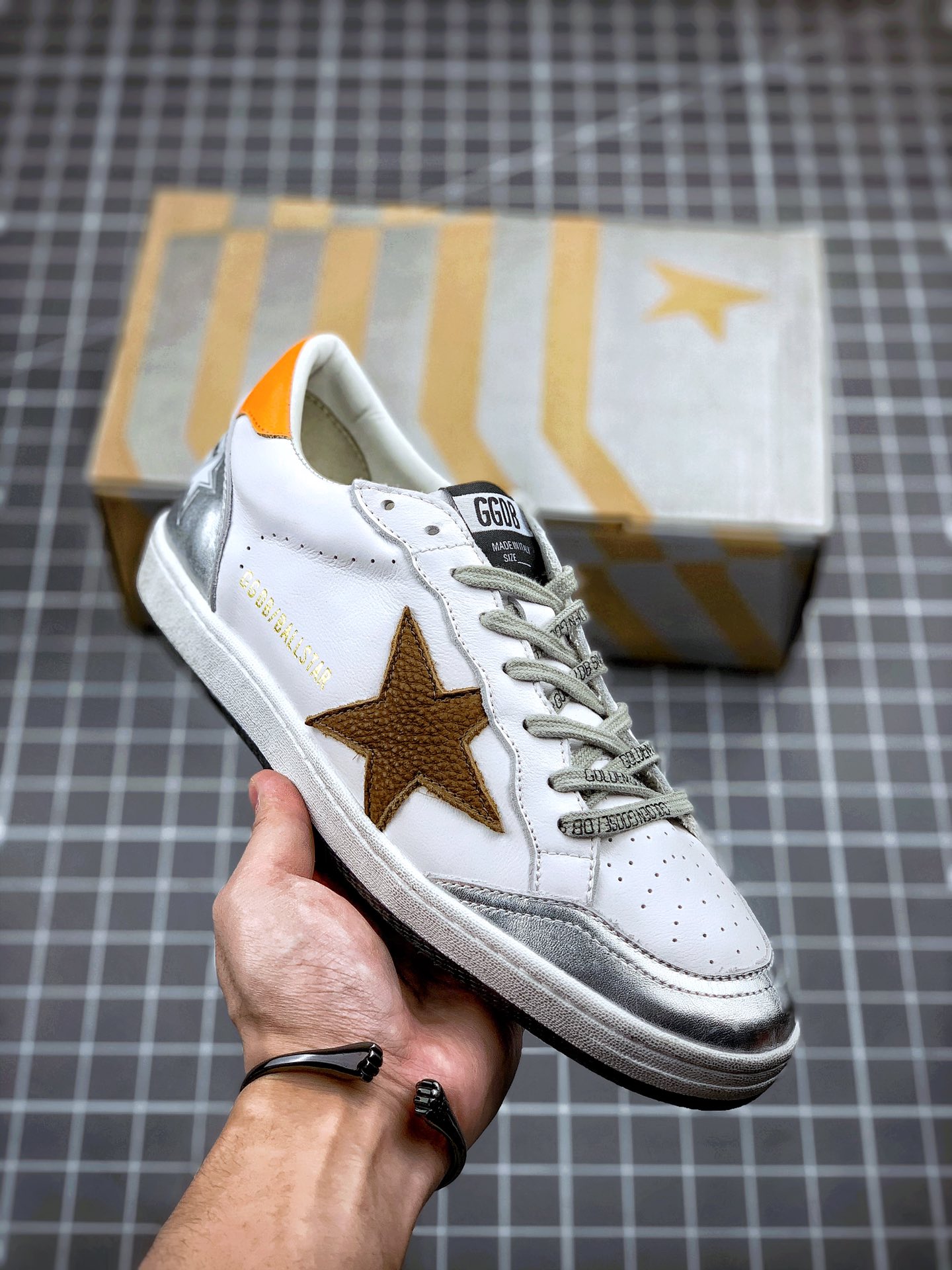 240 GGDB Golden Goose Super Star 系列小脏运动鞋 19ss官方新款 火爆全网各路明星纷纷上脚