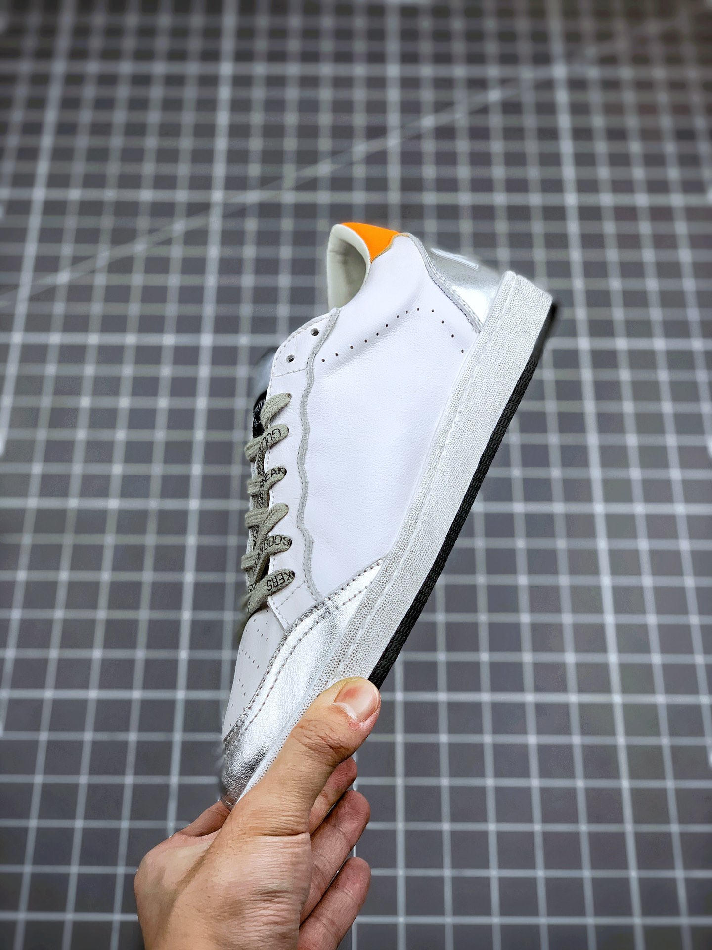 240 GGDB Golden Goose Super Star 系列小脏运动鞋 19ss官方新款 火爆全网各路明星纷纷上脚