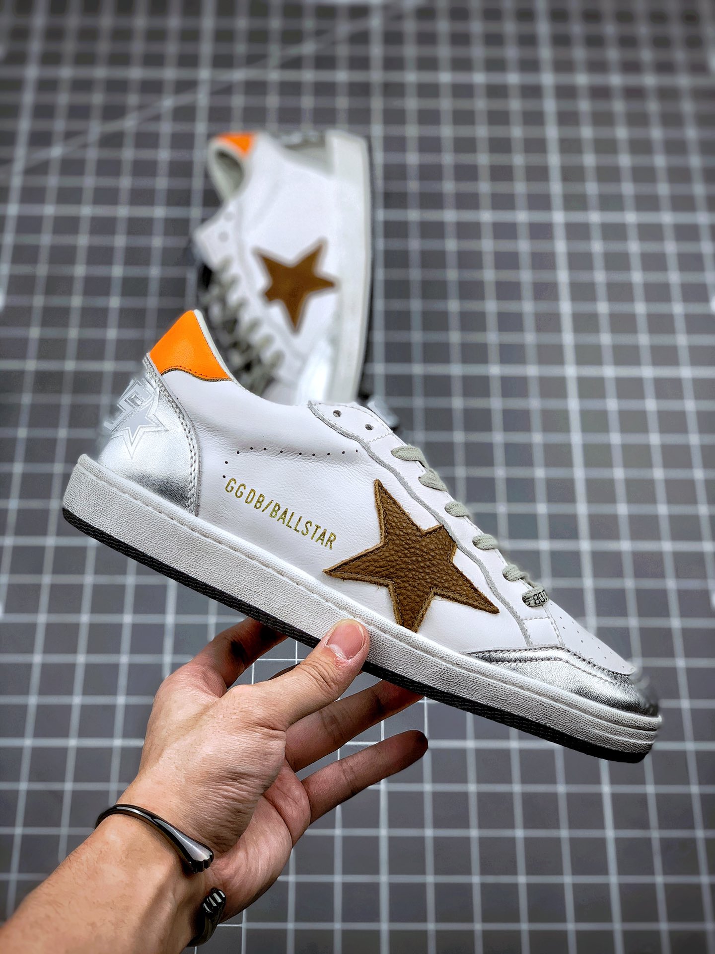 240 GGDB Golden Goose Super Star 系列小脏运动鞋 19ss官方新款 火爆全网各路明星纷纷上脚