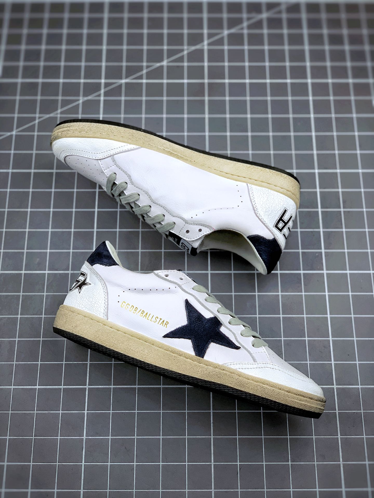 240 GGDB Golden Goose Super Star 系列小脏运动鞋 19ss官方新款