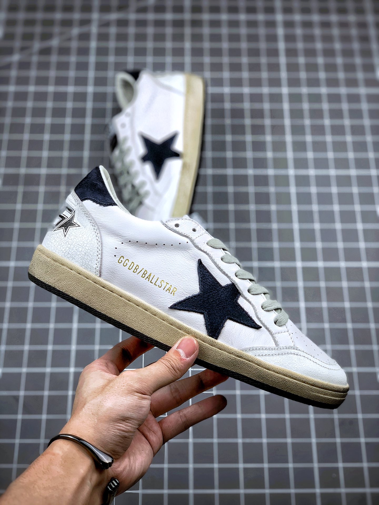 240 GGDB Golden Goose Super Star 系列小脏运动鞋 19ss官方新款