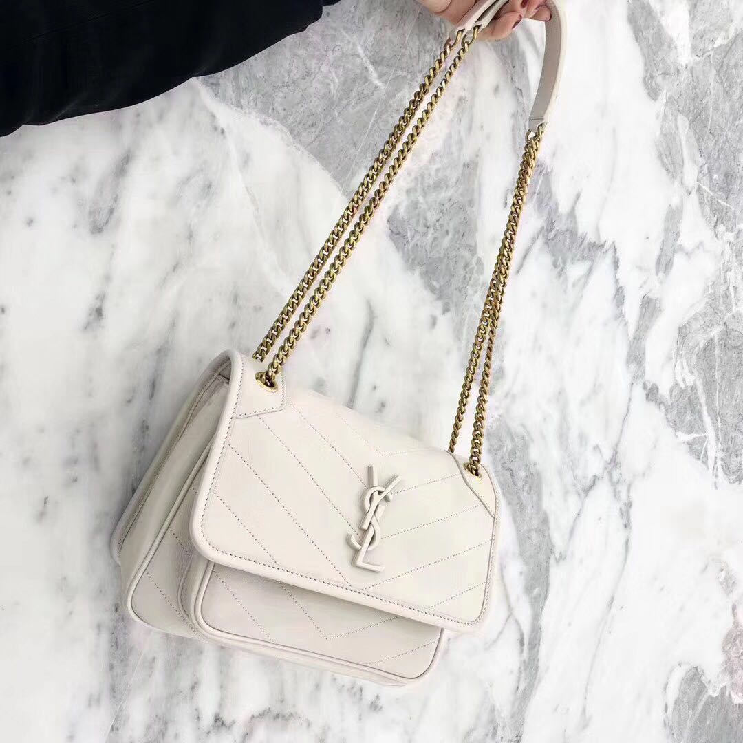 Saint laurent Ysl 𝑵𝒊𝒌𝒊 𝑳𝒂𝒎𝒃 22CM 小羊皮邮差包 533037/奶白色