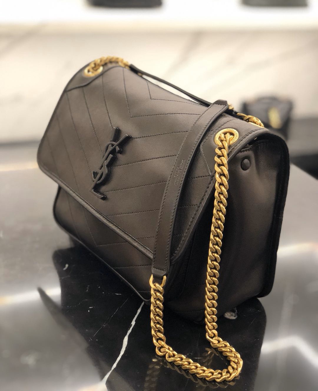 Saint laurent Ysl ๐ต๐๐๐ ๐ณ๐๐๐ 28CM ๅฐ็พ็ฎ้ฎๅทฎๅ
498894/้ป่ฒ