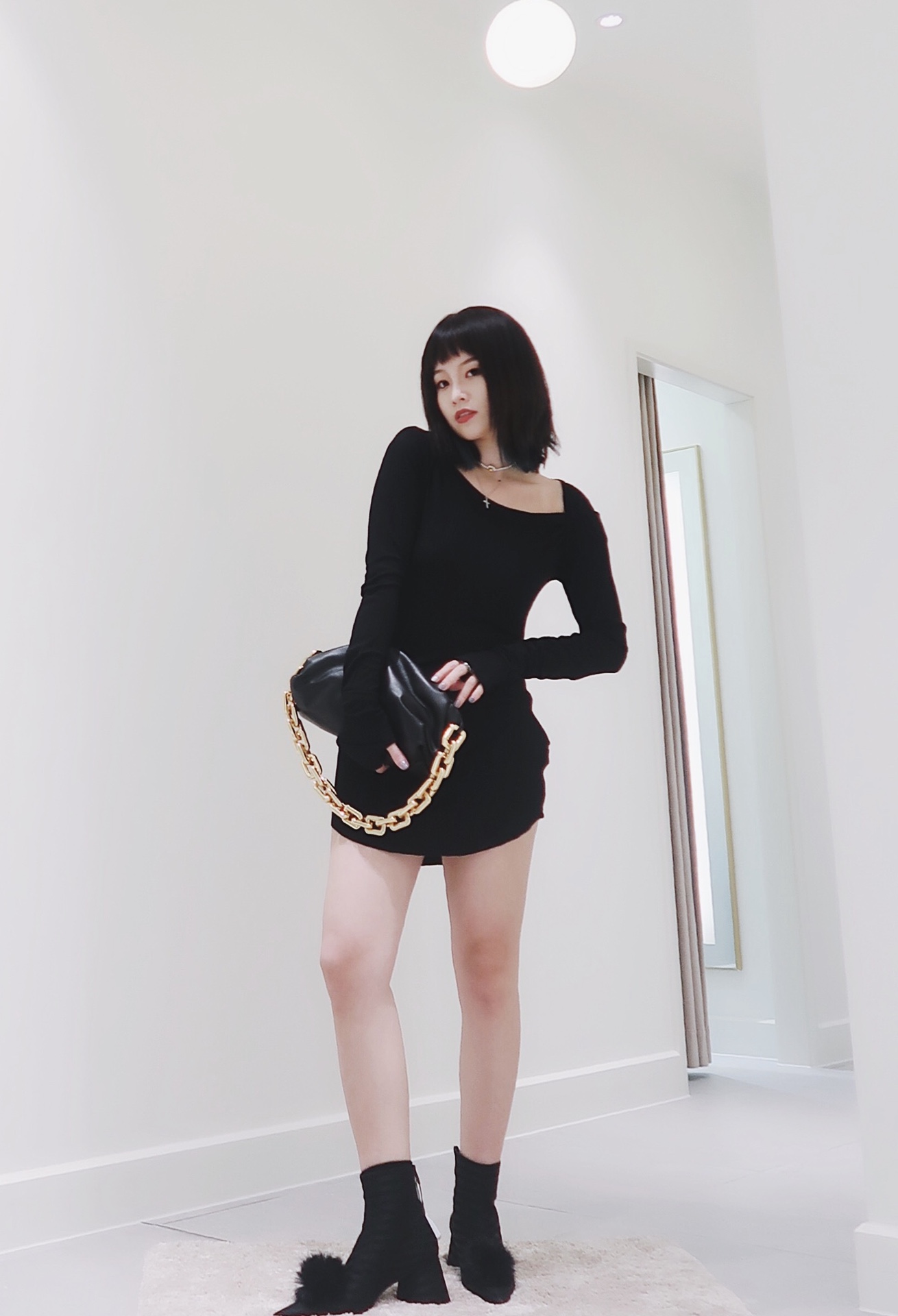 Bottega Veneta ๐๐๐ ๐พ๐๐ผ๐๐ ๐๐๐๐พ๐ 31CM BAG 620230้ป่ฒ/้้พ